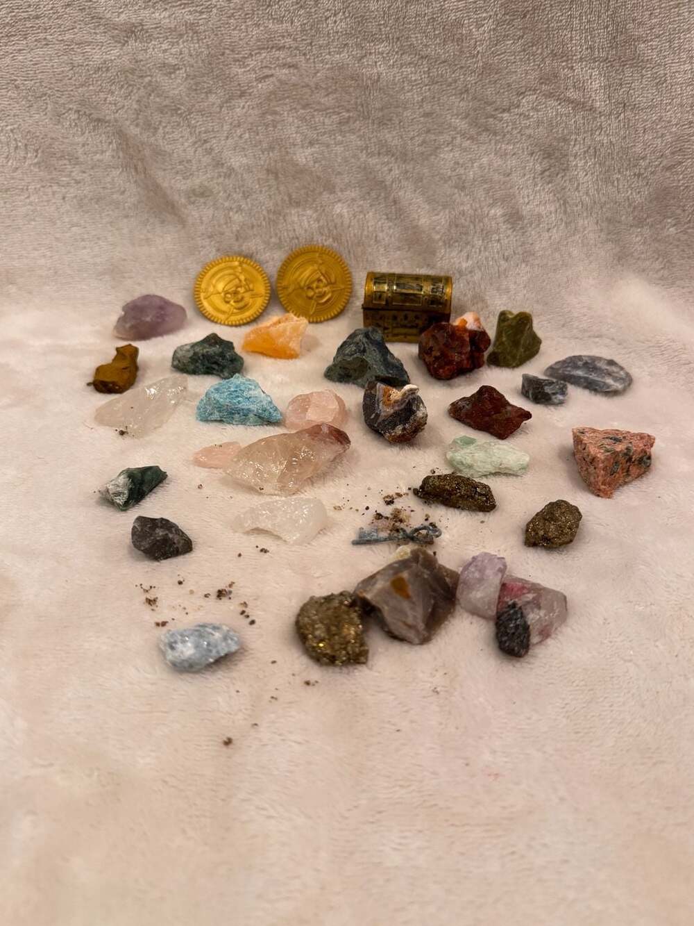 Blackbeard's Gold Metamora Gem Mine Rough Mineral Mix